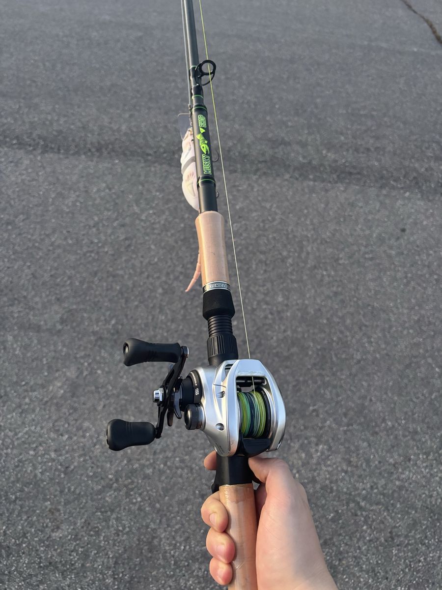 Shimano Tranx 301B & Muskie Telescoping Rod