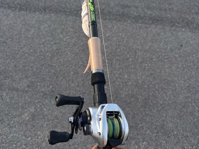 Shimano Tranx 301B & Muskie Telescoping Rod