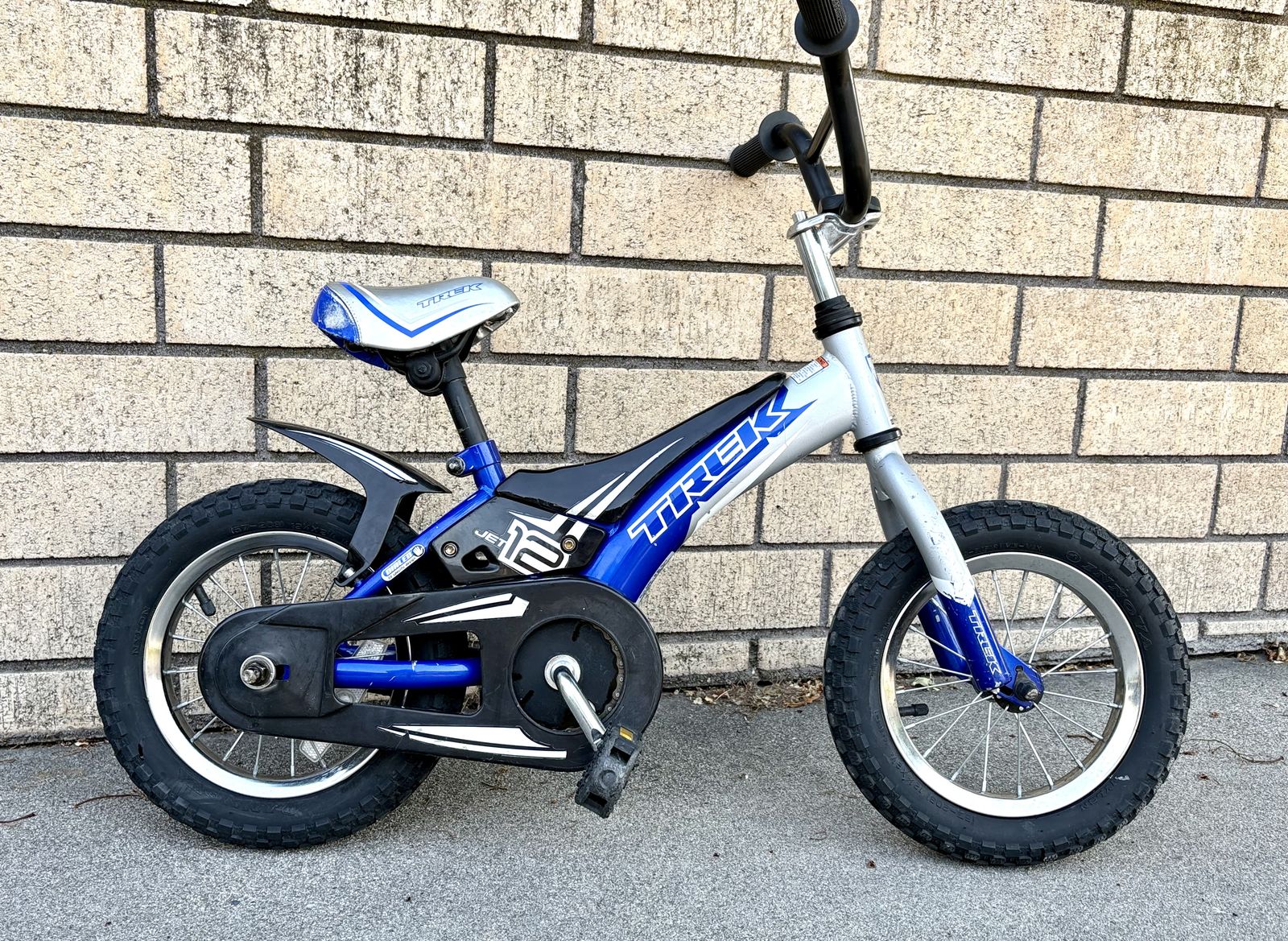 Trek Jet 12” wheel kids bike  super durable high quality kids bike padded toptube