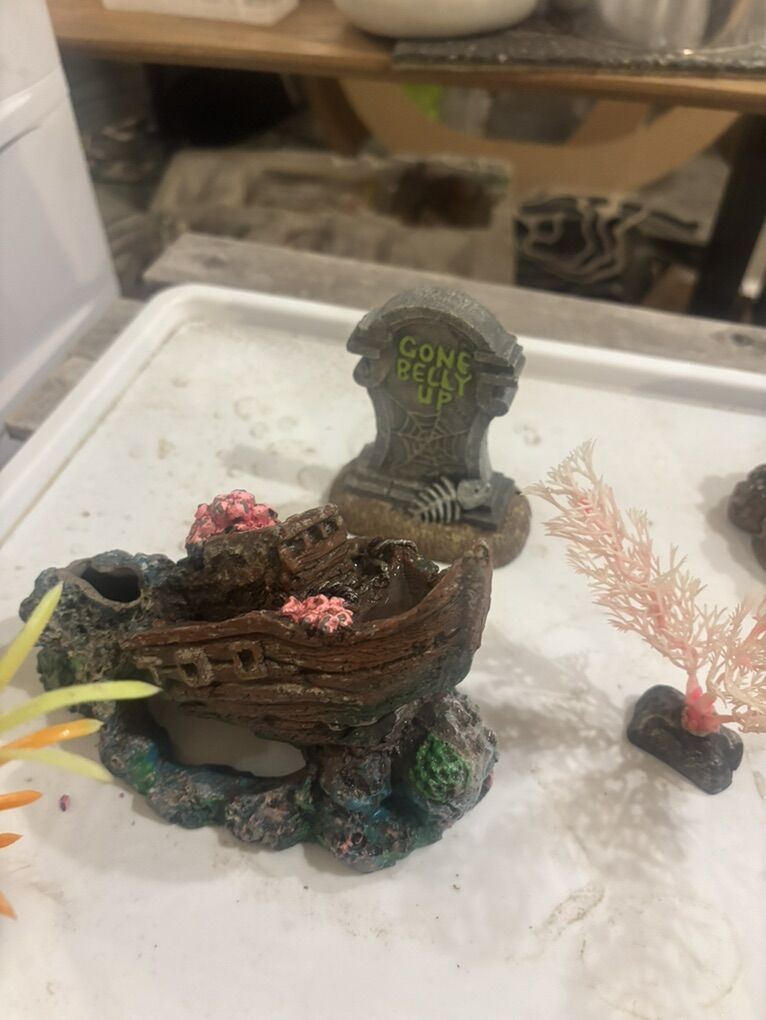 Aquarium Decor and Accesories OBO