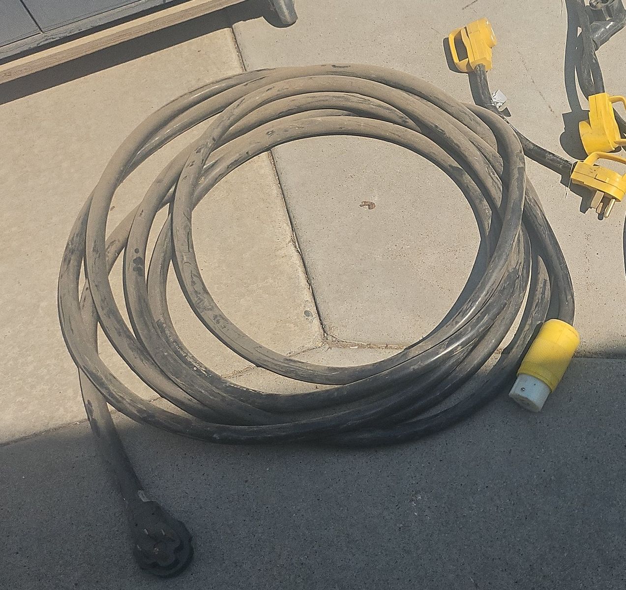 Heavy-Duty 50 Amp 125/250V RV / Generator Extension Power Cord