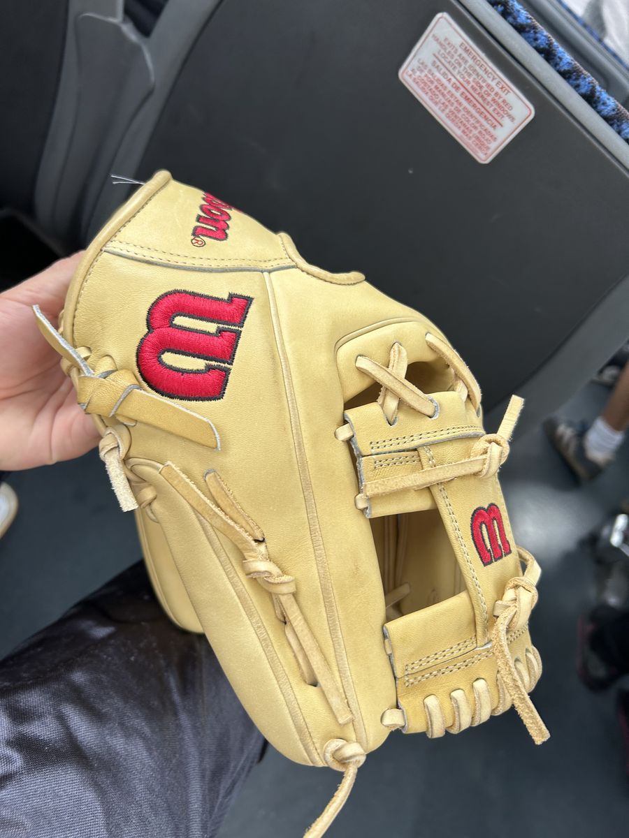 Wilson A2000 1786 Pro-Stock 11.5" Baseball Glove - Blonde Leather