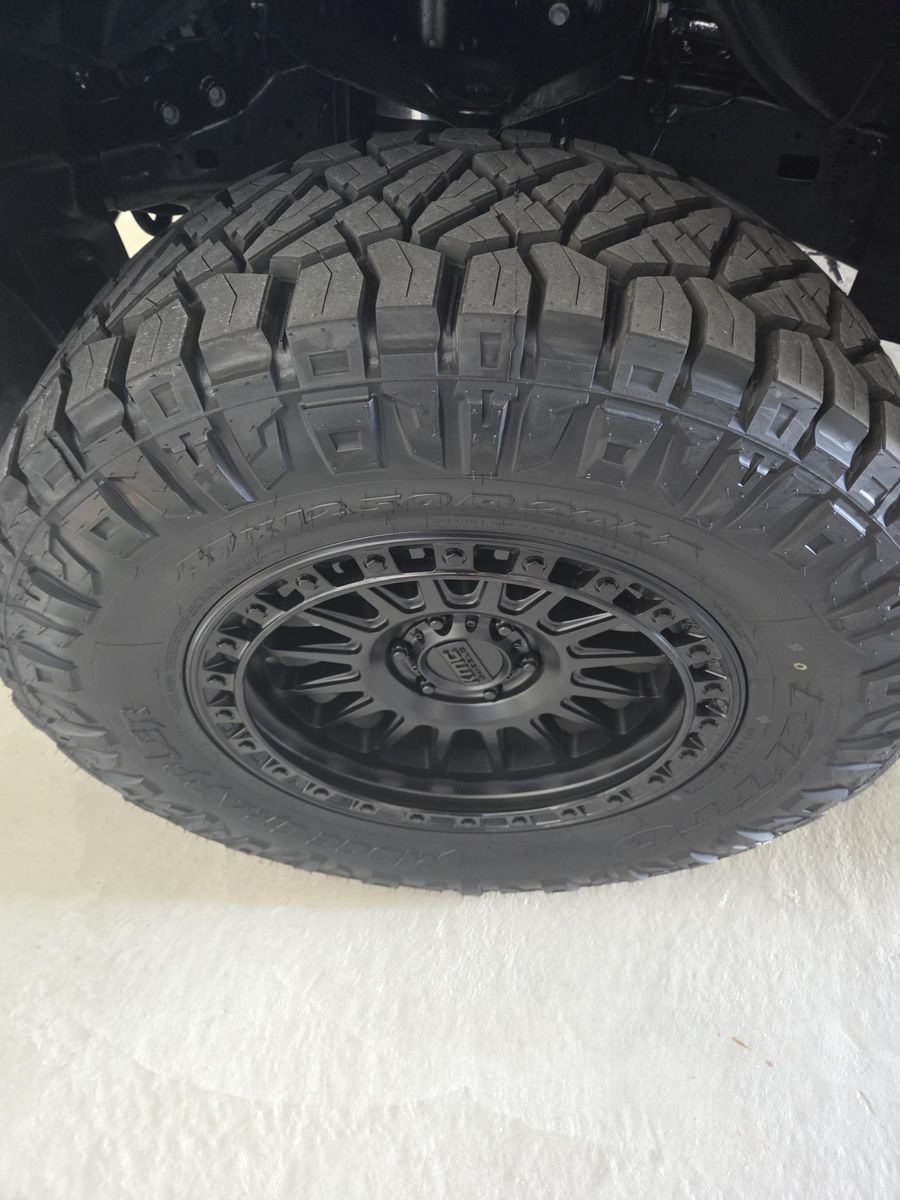 37 x 12.5 R20 Nitto Ridge Grappler Tires