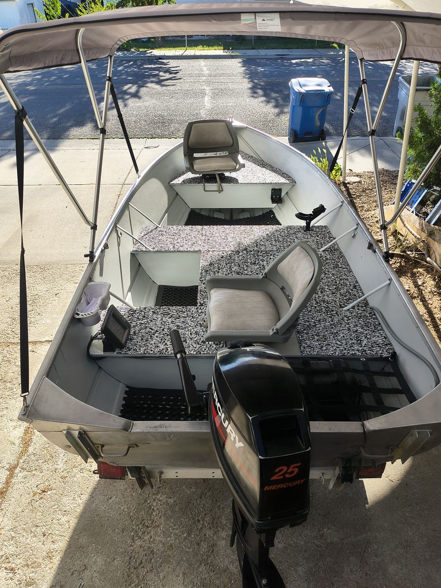 Ultra clean welded Gregor boat