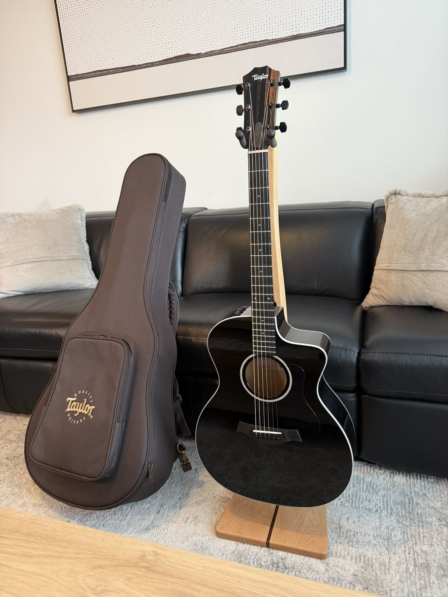 Mint Condition Like New Taylor 214ce Plus Acoustic-electric Guitar - Black