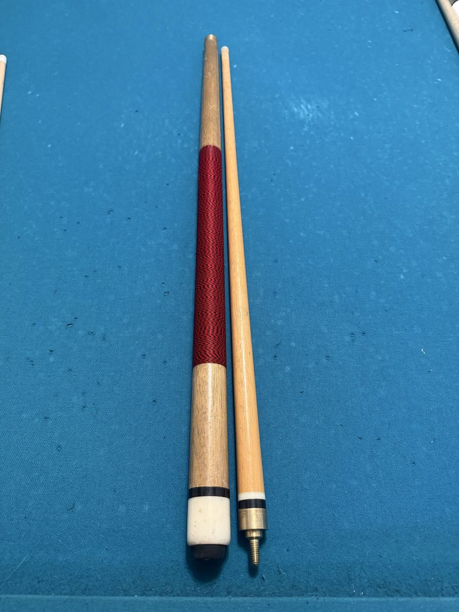 Older Vintage Red Wrap Pool Cue