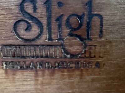 SLIGH 7 drawer desk