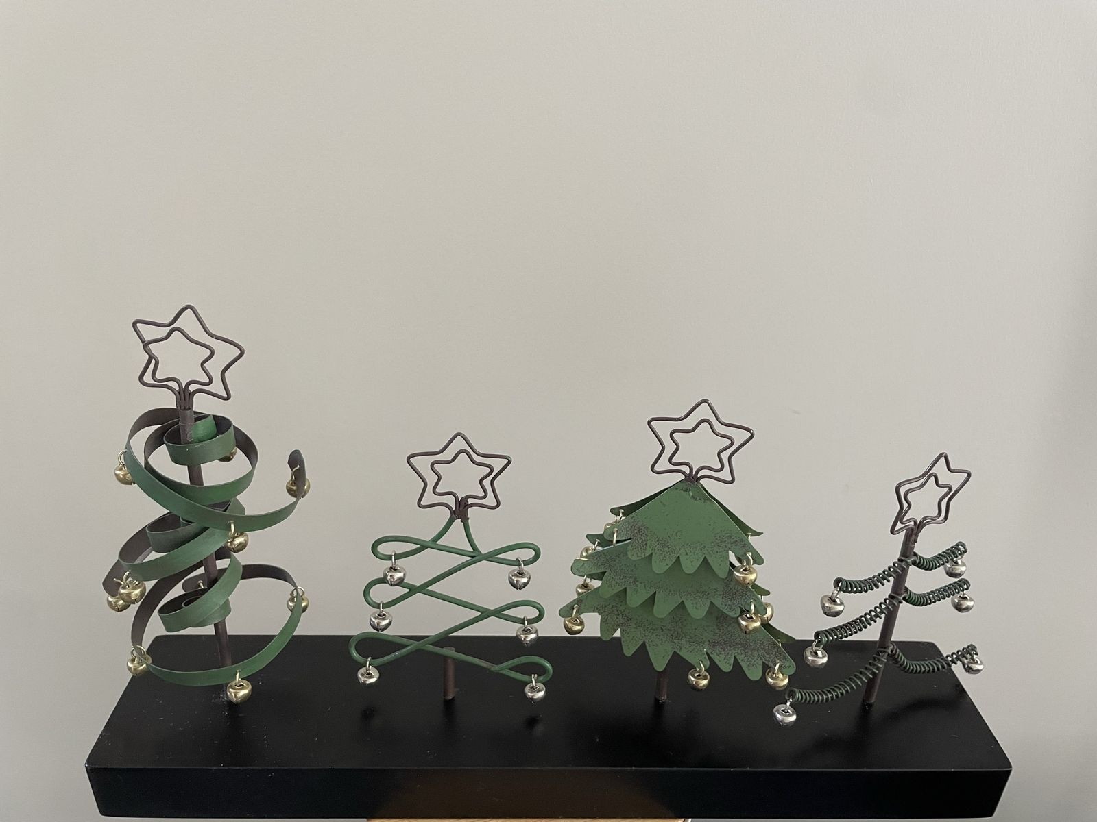 Vintage Pier 1 Imports Christmas Trees Photo Holder Wire Picture Holders