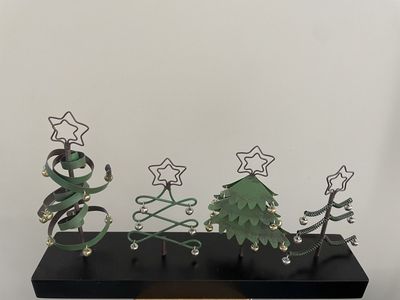 Vintage Pier 1 Imports Christmas Trees Photo Holder Wire Picture Holders