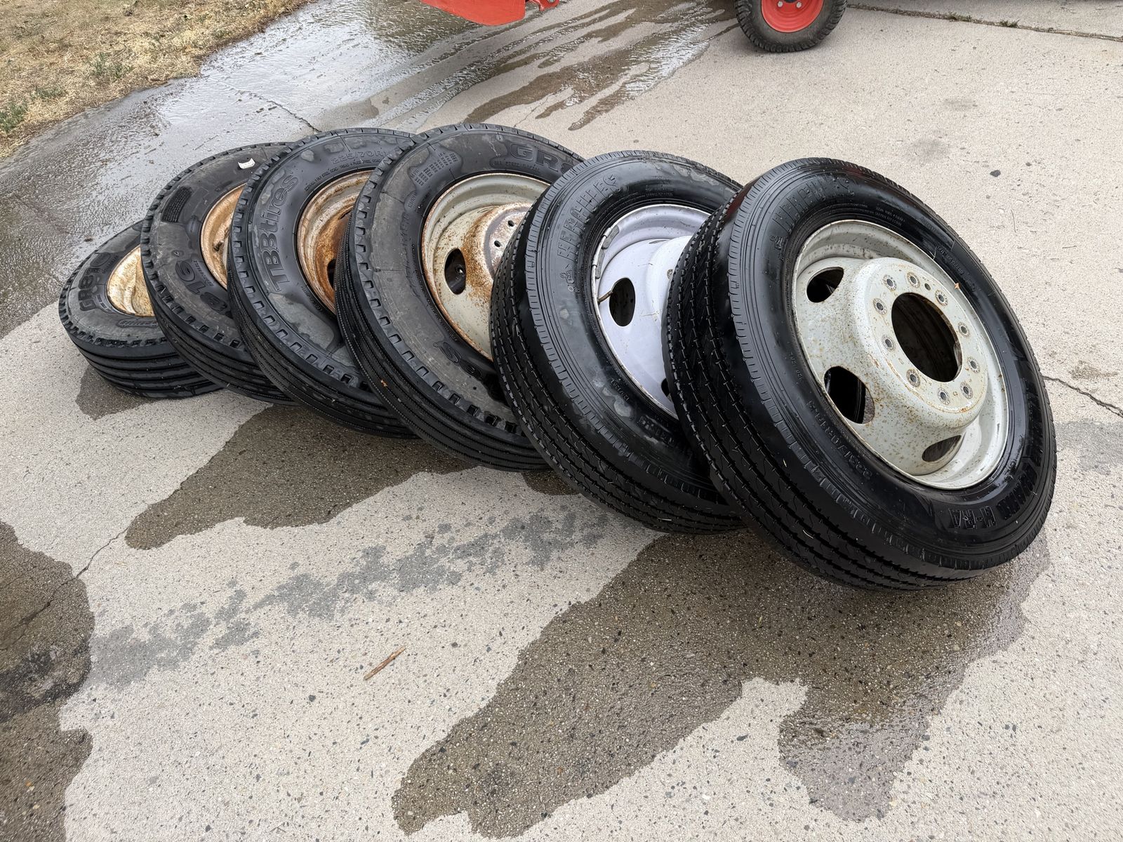 Set of 6 Dually Tires 225/70R19.5