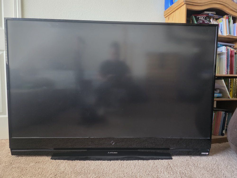 Mitsubishi 40" Black Smart TV with 1080p Resolution - Used
