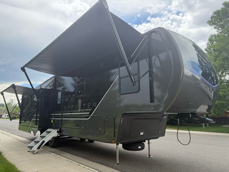2025 Keystone Sprinter 3210RLS 5th Wheel