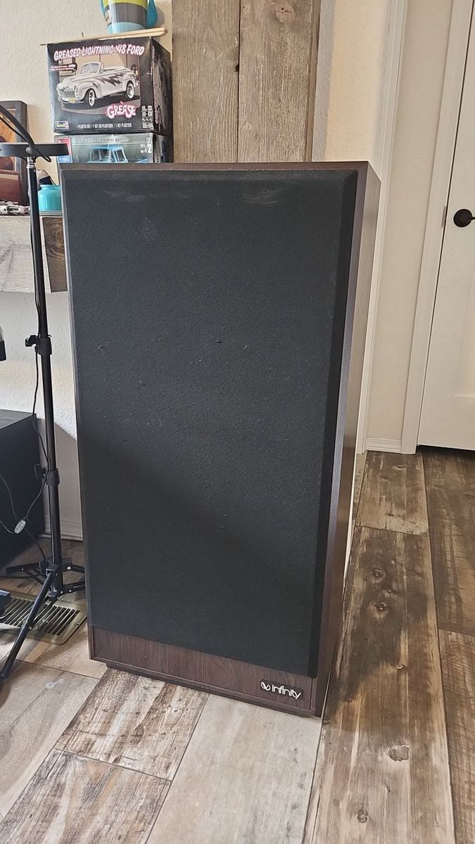 Infinity SM-150 (Modified, Second Owner/Original Boxes)