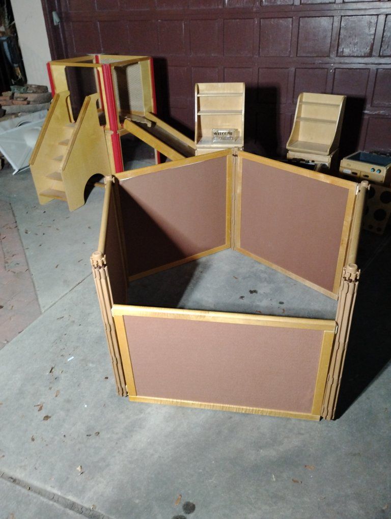 Vintage Wooden Play Room Divider Playpen Daycare Preschool