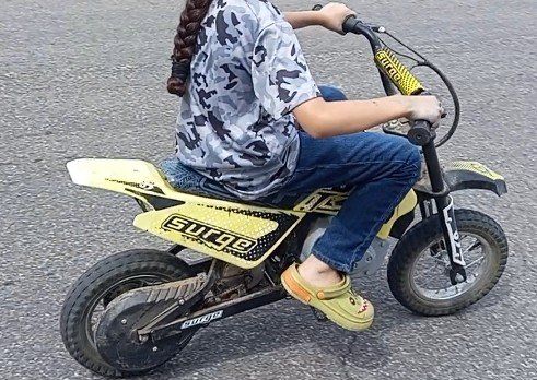Dynacraft Surge kids Electric Dirt Bike