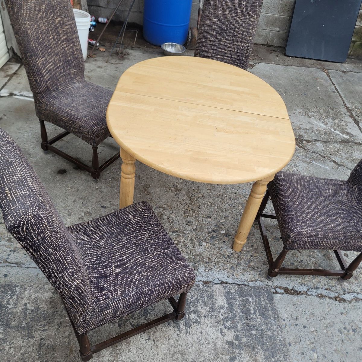 Good table and chairs