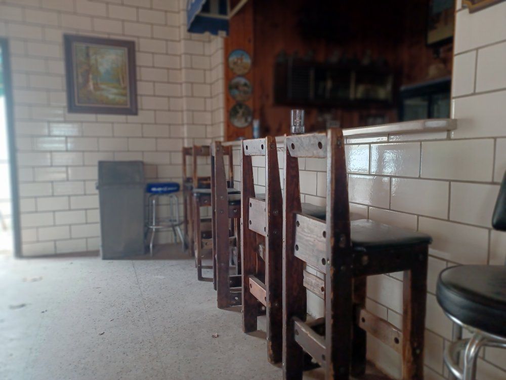 booths chairs tables