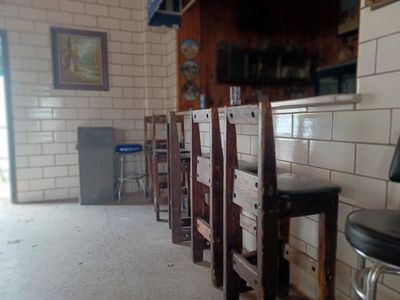 booths chairs tables