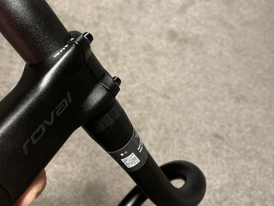 42cm wide/100mm Roval Bars and Stem (new)