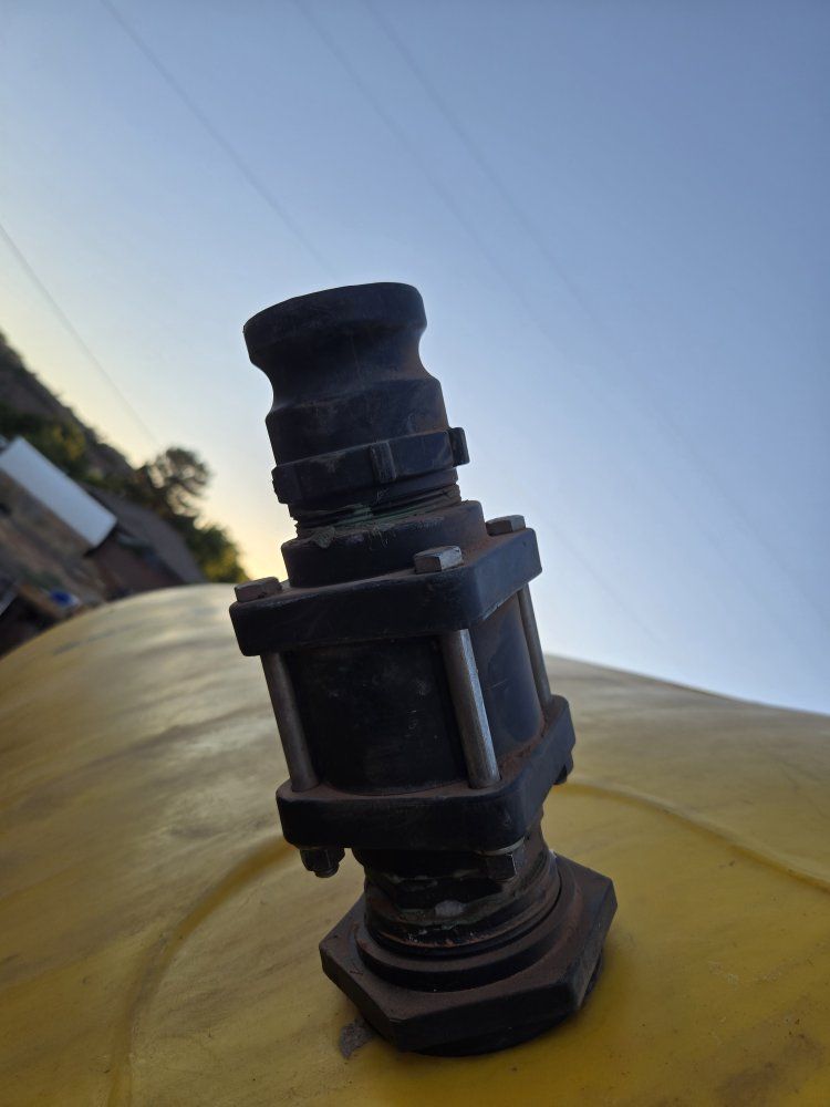 3000 gals  water tank