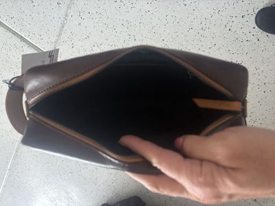 Genuine Italian Leather Men's Toiletry/shaving bag