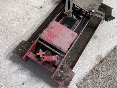 Transmission jack