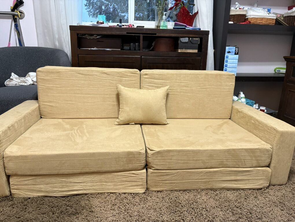 Foam Oh Castle Play Couch