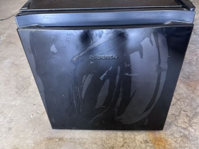 Mini fridge