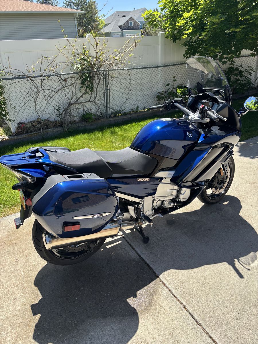 2023 Yamaha FJR1300 ES