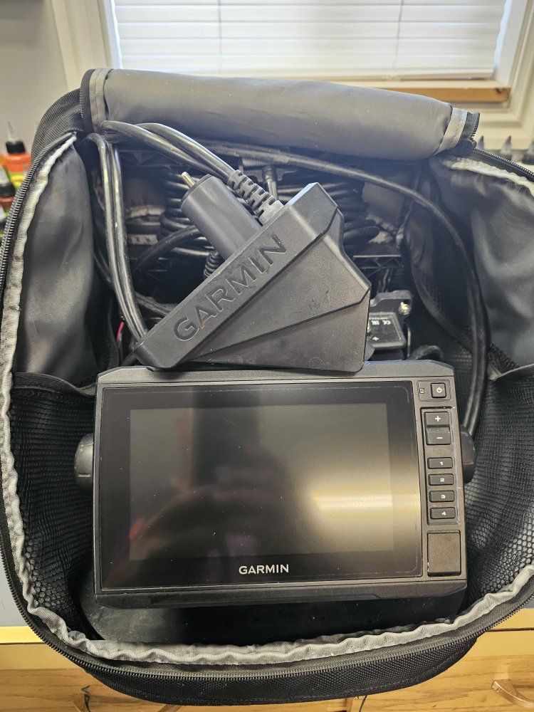 Garmin Echomap Plus 73sv Ice Fishing Bundle with LVS32 Transducer & Bag - Used, Excellent Condition