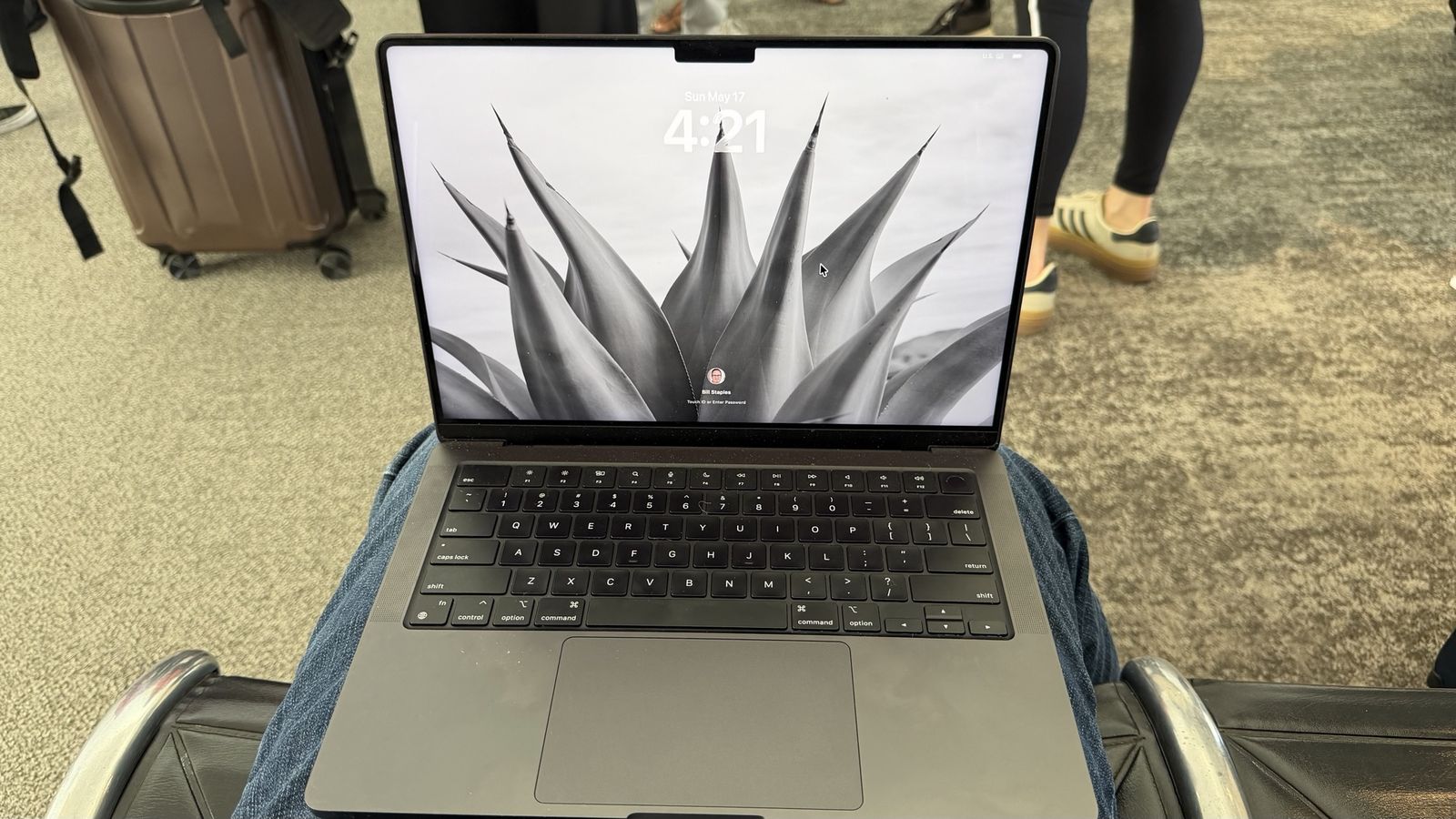 MacBook Pro M3 Max 16-Core CPU and 40-Core GPU 14" 48GB memory, 1TB SSD
