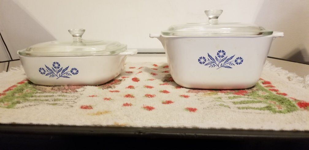 Vintage Corning Ware food containers