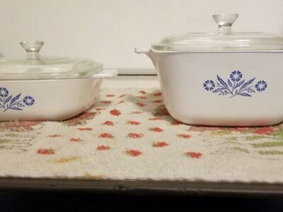 Vintage Corning Ware food containers