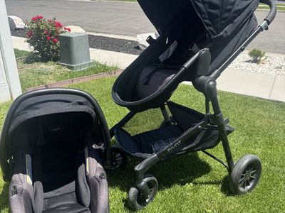 Evenflo Pivot Modular Travel System with Infant Car Seat & Stroller - Black, Great Condition