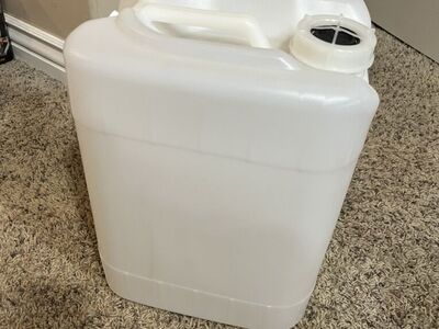stackable 5-Gallon Jugs - Emergency Preparedness