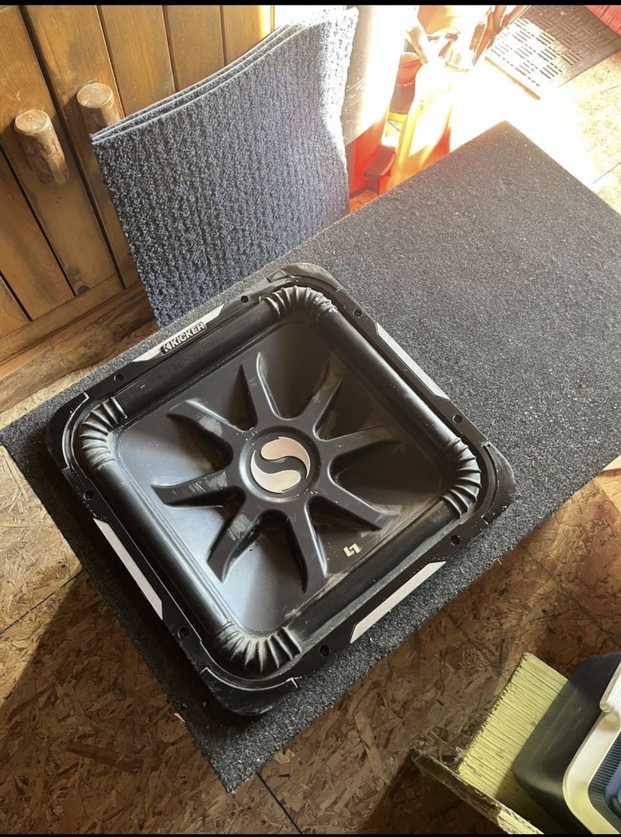 Kicker L7 speaker