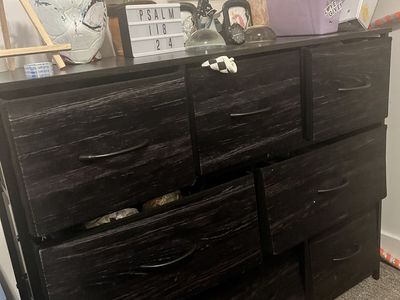 Black 8 drawer dresser mesh