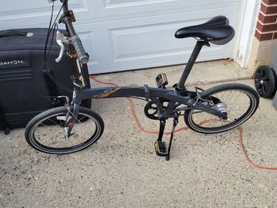 Folding travel bike with suitcase Dahon Novara