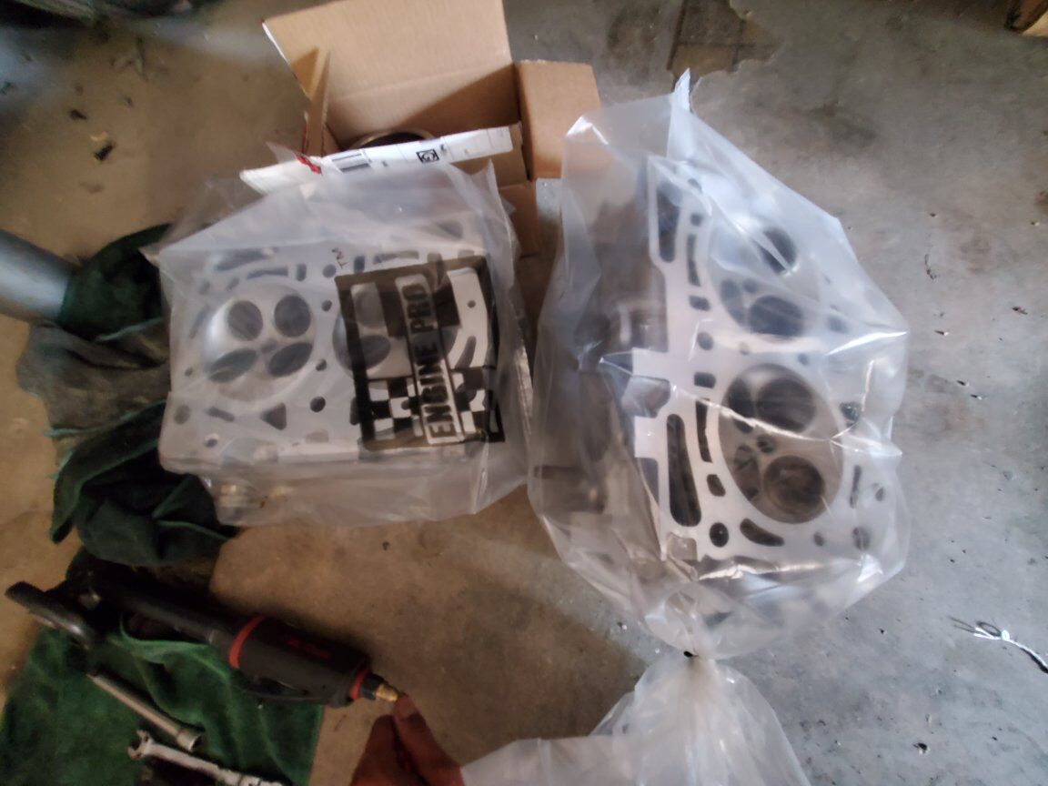 Subaru cylinder heads
