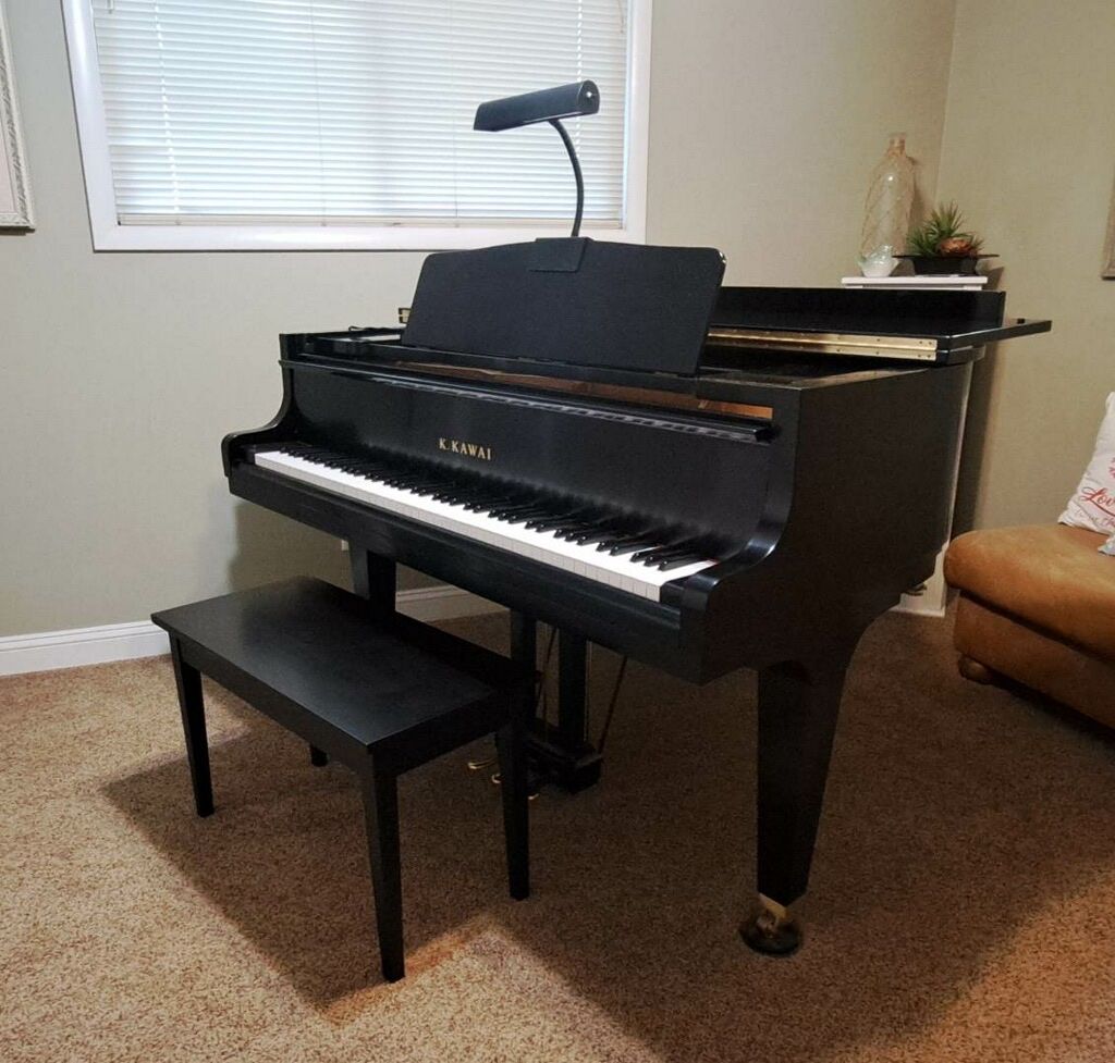 K Kawaii GM-10 grand piano