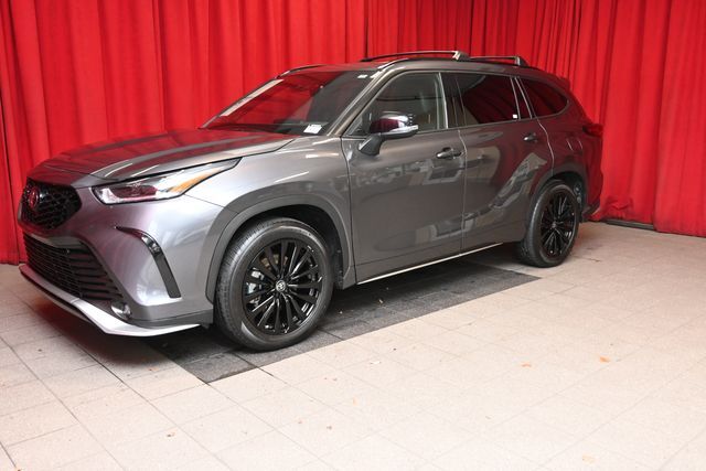 2025 Toyota Highlander XSE