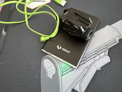 Viridian green laser/light combo