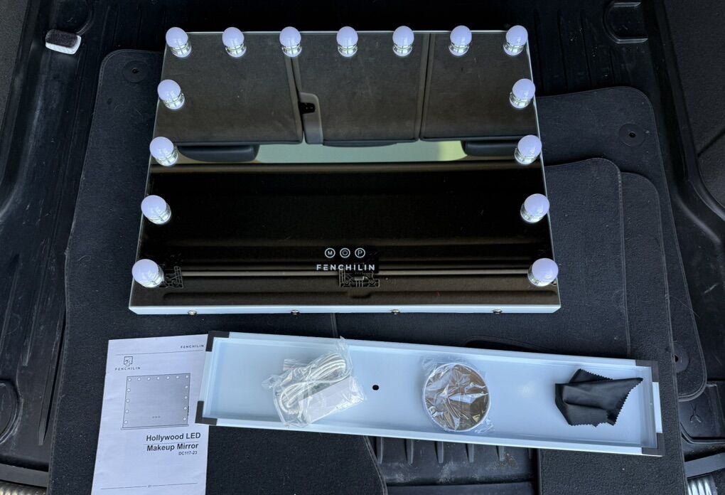 Hollywood Vanity Mirror Dimmable Light bulbs