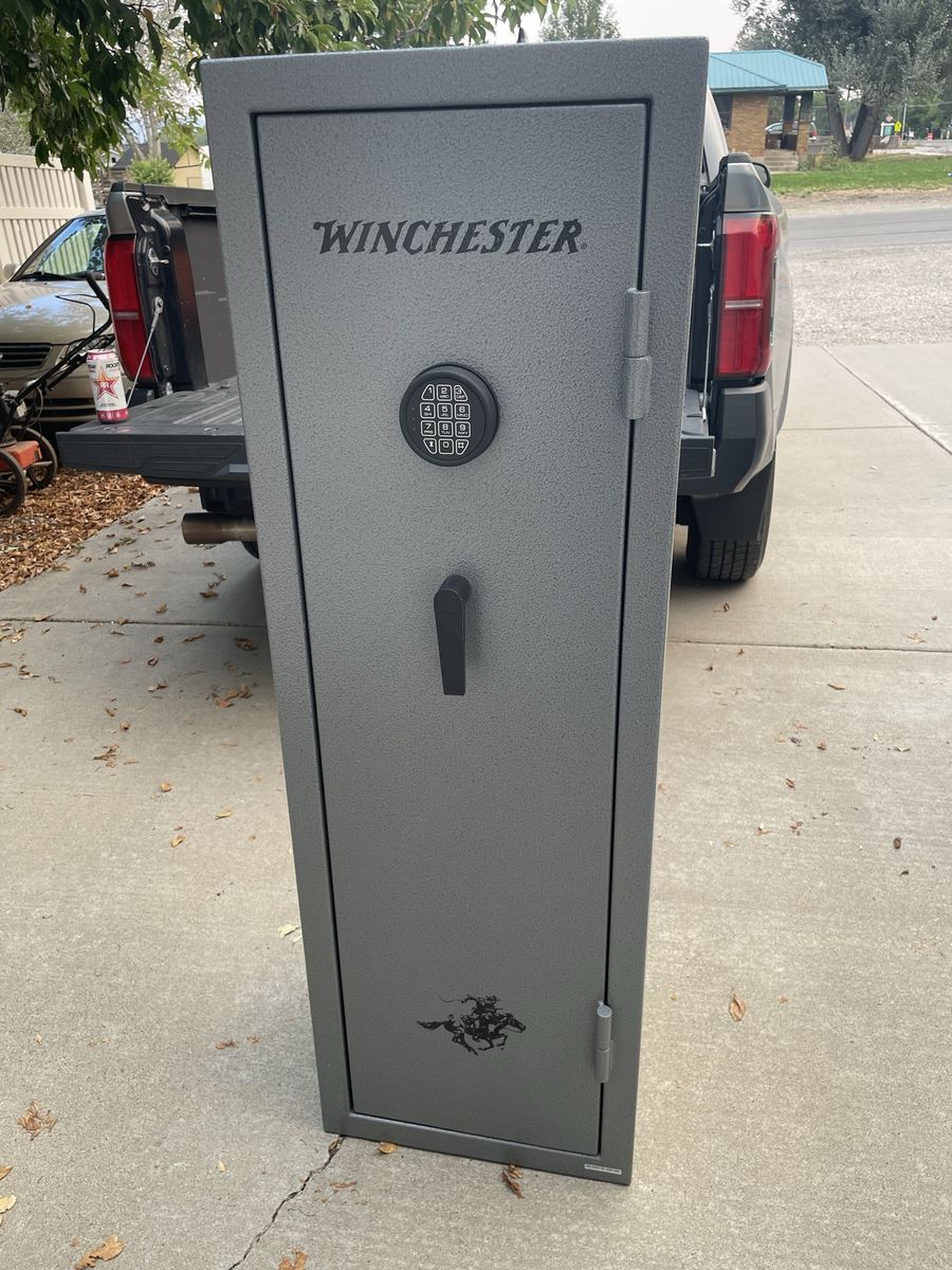 Winchester 12 Gun Safe
