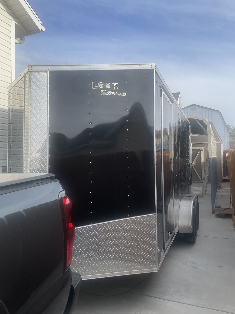 2017 Look Element SE 7x14 enclosed cargo trailer