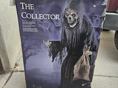 The Collector Animatronic by Spirit
