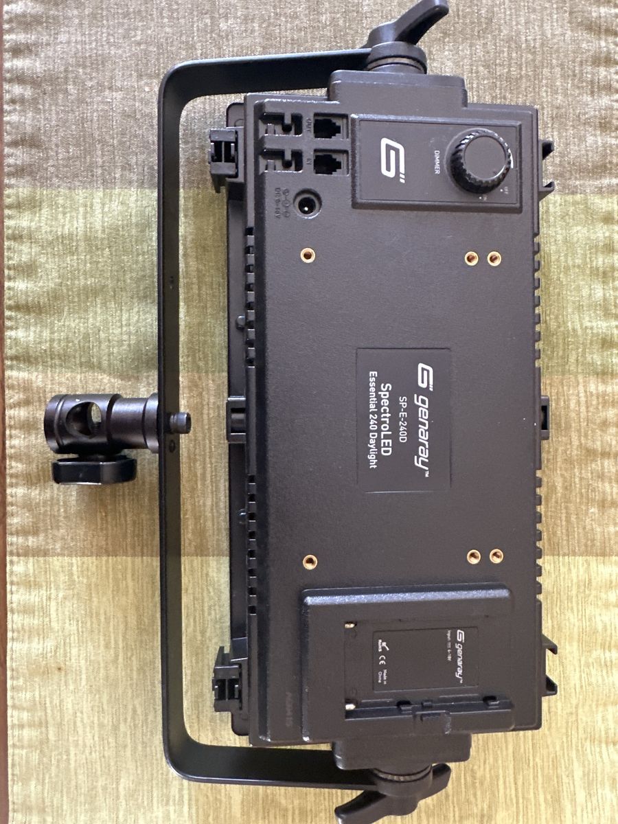Genaray SpectroLED Essential 240 Daylight SP-E-240D LED Video Light with Dimmer