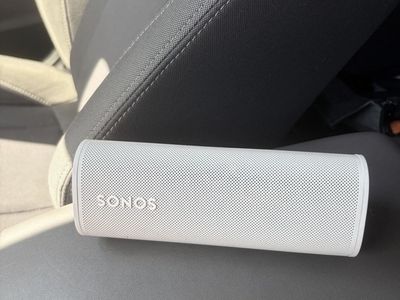 Sonos Roam Lunar White