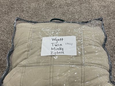 Beddys TWIN Wyatt Minky Zipbase