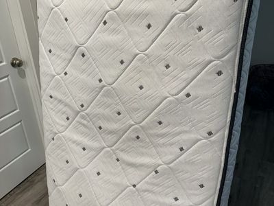 Twin mattress
